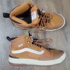 Vans Ultra Range Exo Mte Pumpkin Spice Size M7.5 W9 Ultra Cush Water Repellent